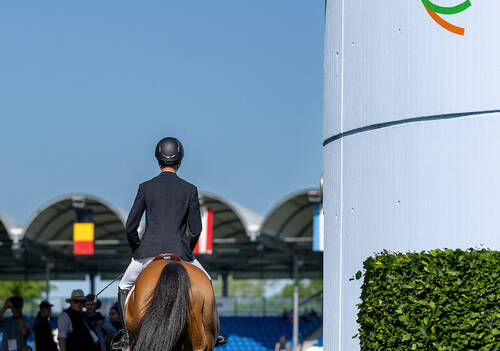 Gilles Thomas (BEL) arrives on the course for the Prize of Soers