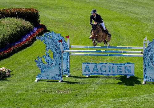 Martin Fuchs (SUI) in competition with Lorde in the Prize of Soers
