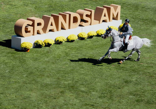 Grand Slam sign (Credit Spruce Meadows/ Calin Charles)