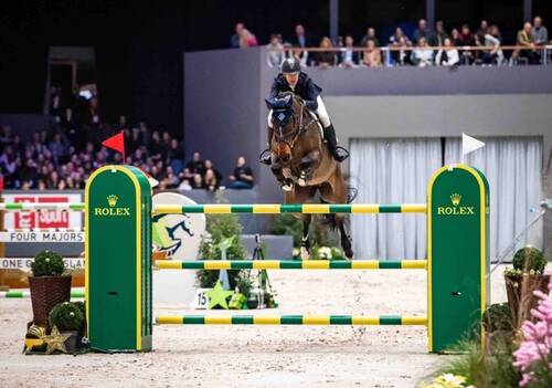 日内瓦国际马术节麦克莱恩·沃德（Mclain Ward）赢得劳力士大奖赛，成为劳力士大满贯新晋种子选手
