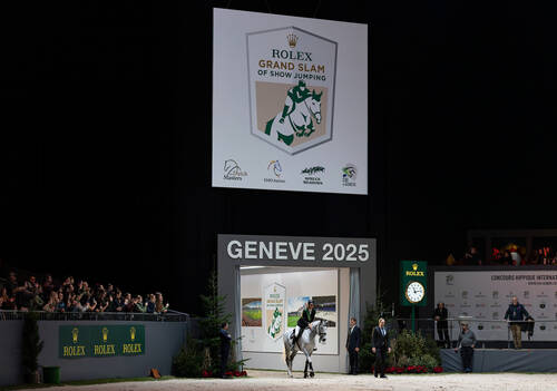 Richard Vogel (GER) walks into the arena with Cloudio after finishing in third place in the Rolex IJRC Top 10 Final