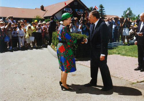 Image 1_HM The Queen visitis Spruce Meadows and inaugural Queen Elizabeth II Cup_1990