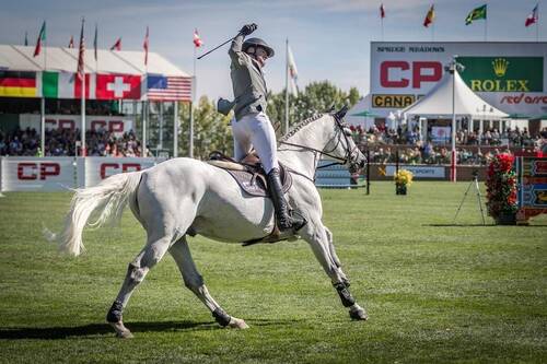 Philipp Weishaupt and "LB Convall" winning the "CP ‘International’ Grand Prix presented by Rolex" at the Spruce Meadows 'Masters' 2017, Photo: Rolex Grand Slam / Pascal Renauldon