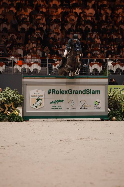 © Rolex Grand Slam / Sofya SK